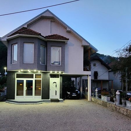 Apartman Maj 比耶洛波列 外观 照片